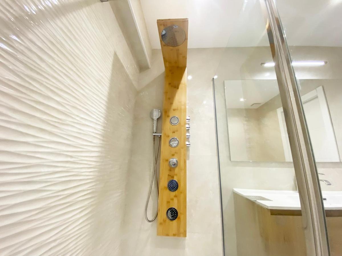 Miramar Luxurious Flat, 3 Double Rooms, Free Parking, Terrace, Completely New San Sebastián Exterior foto